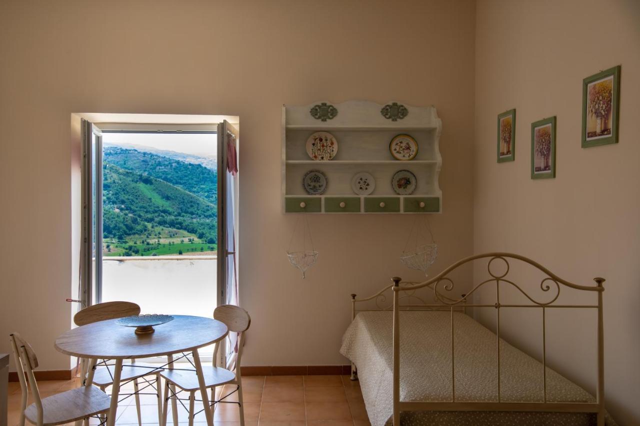 Апарт отель Il Panorama Housing Cilento Санта-Мария-ди-Кастеллабате Экстерьер фото
